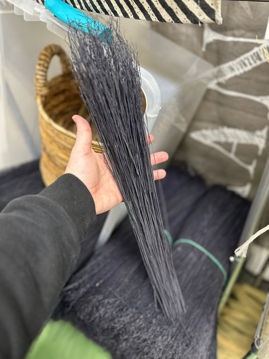 Black Processed Broomcorn (Hurl)